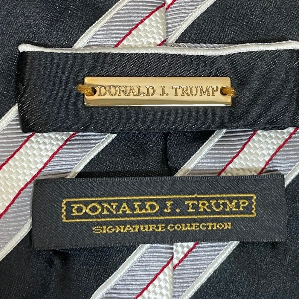 Donald J Trump Silk Necktie Mens Black Silver‎ Striped Signature Collection Tie